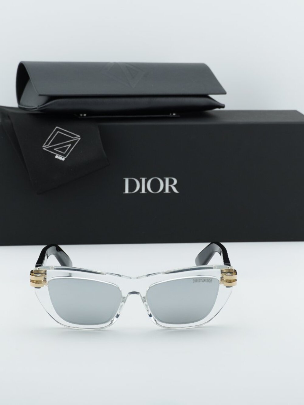 Dior CDIOR B2U 89A4 Cat Eye Sunglasses - Transparent / Black / Silver - Picture 6 of 10